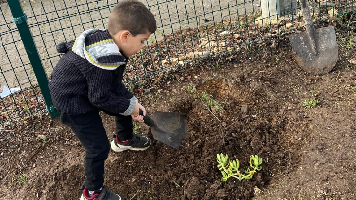 ENSAR ELMAS'TAN ANLAMLI DAVRANIŞI